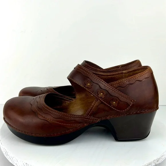 Dansko harlow 2025